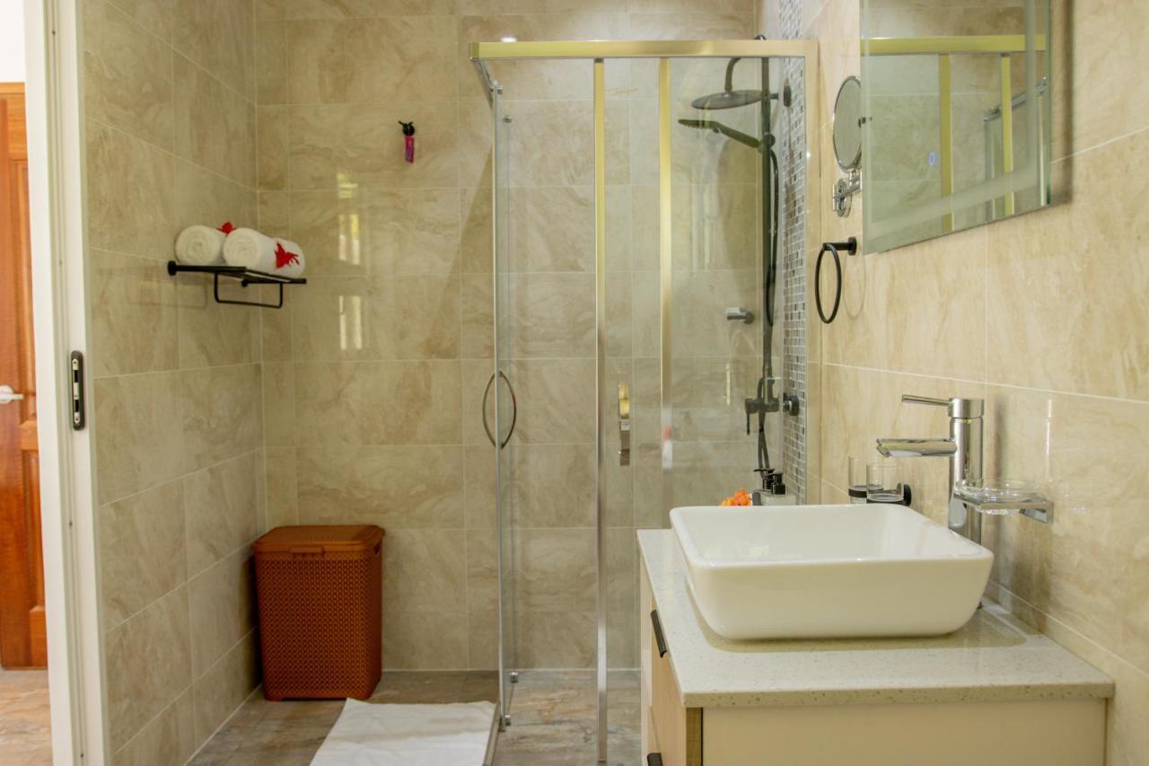 Macmillan'S Holiday Villas Grand Anse  Ngoại thất bức ảnh