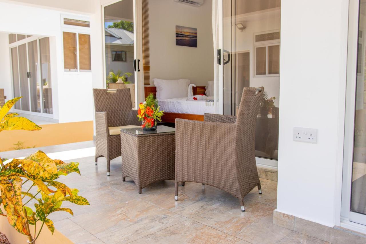 Macmillan'S Holiday Villas Grand Anse  Ngoại thất bức ảnh